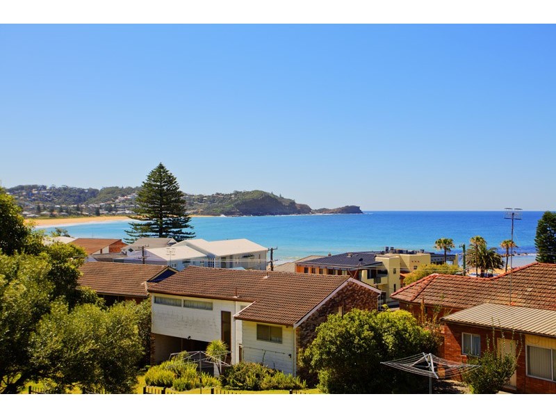 2/11 Hunts Lane, Avoca Beach NSW 2251