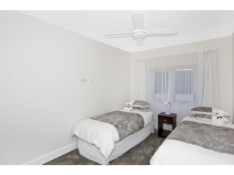 2/11 Hunts Lane, Avoca Beach NSW 2251
