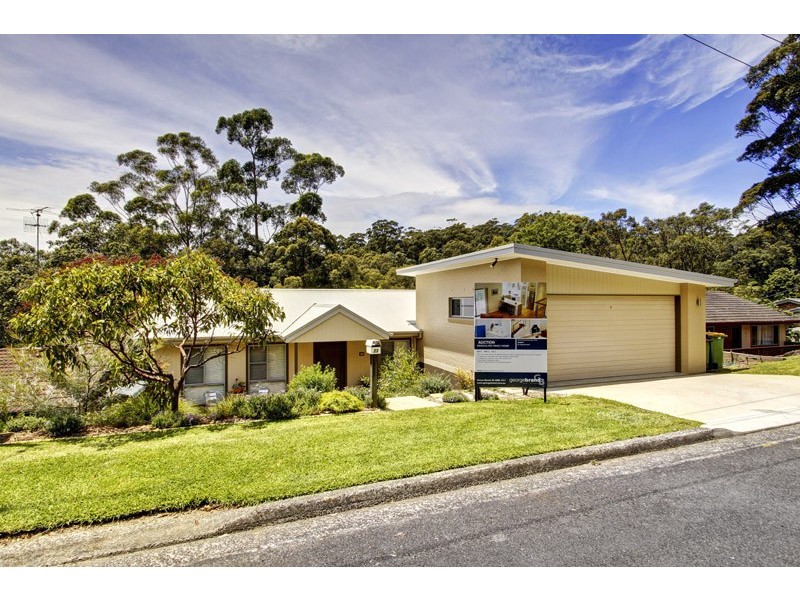 23 Gill Avenue, Avoca Beach NSW 2251