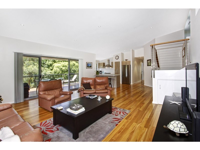 23 Gill Avenue, Avoca Beach NSW 2251