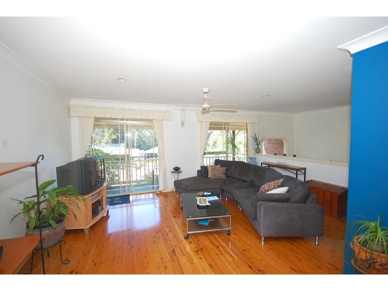 11 Dandenong Close, Avoca Beach NSW 2251