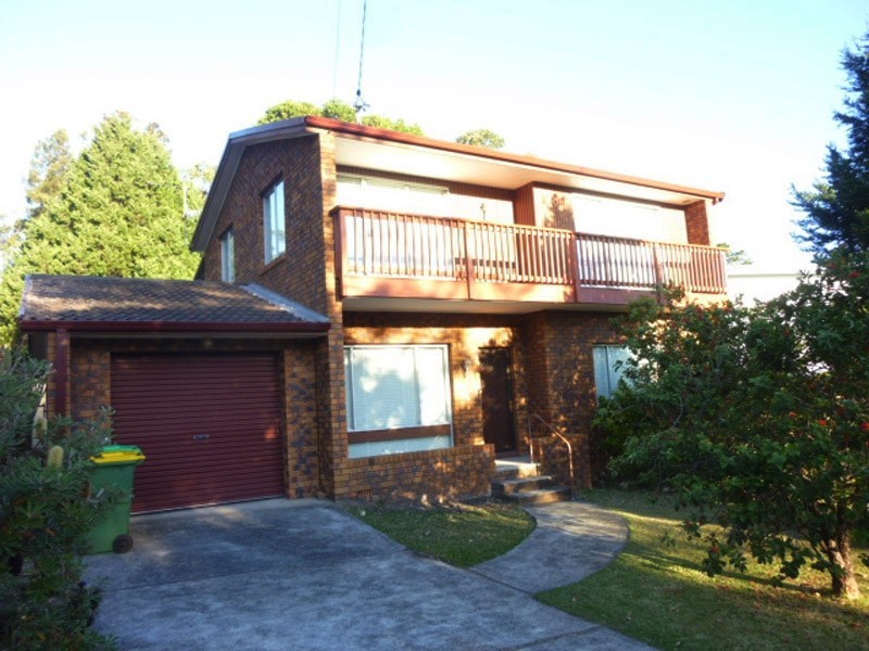 35 Del Rio Drive, Copacabana NSW 2251