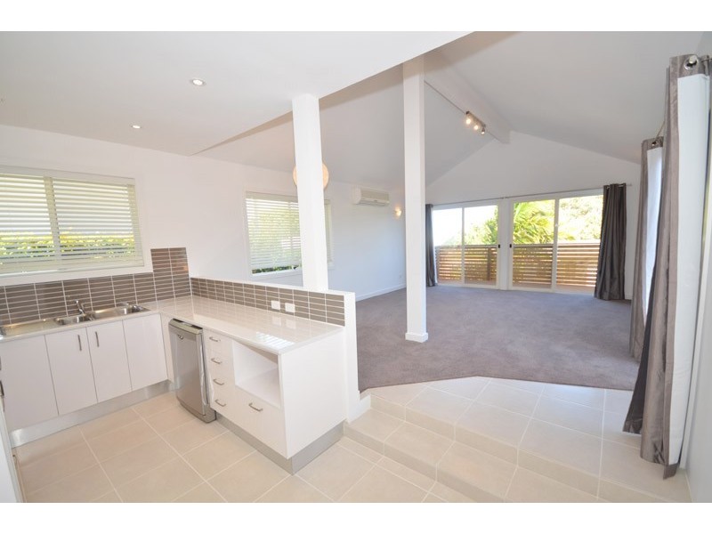 18 Seaview Avenue, Wamberal NSW 2260