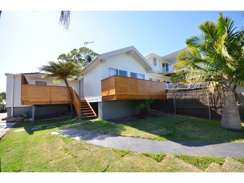 18 Seaview Avenue, Wamberal NSW 2260