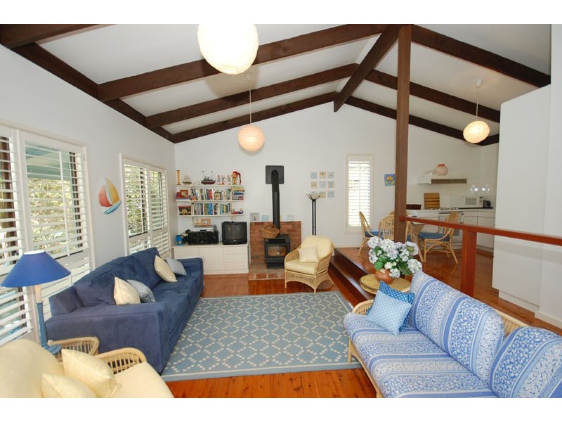 54 Avoca Drive, Avoca Beach NSW 2251