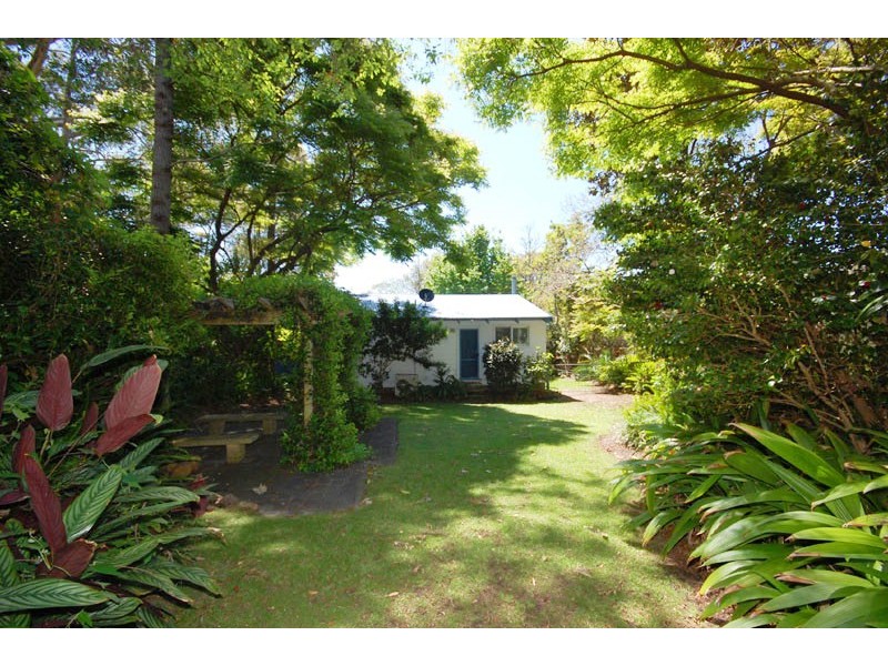 54 Avoca Drive, Avoca Beach NSW 2251