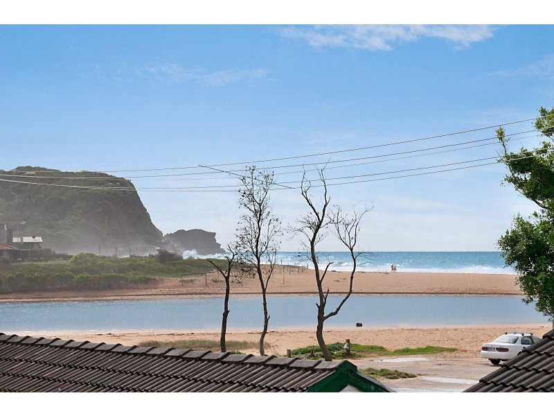 1/4 Ficus Avenue, Avoca Beach NSW 2251