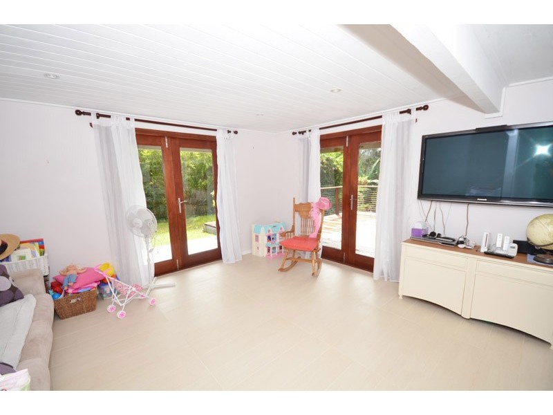 8 Ridgway Road, Avoca Beach NSW 2251