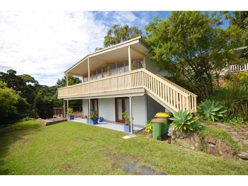 8 Ridgway Road, Avoca Beach NSW 2251