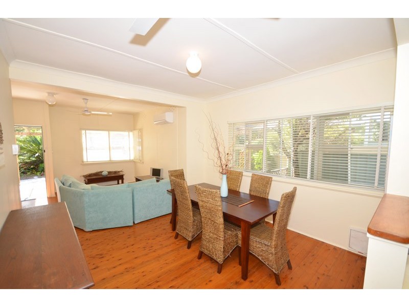 21 Lake Street, North Avoca NSW 2260