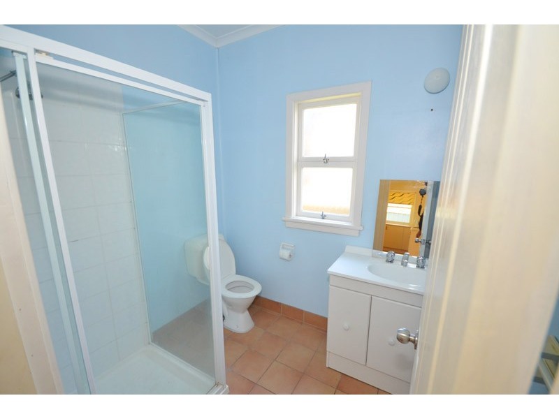 21 Lake Street, North Avoca NSW 2260