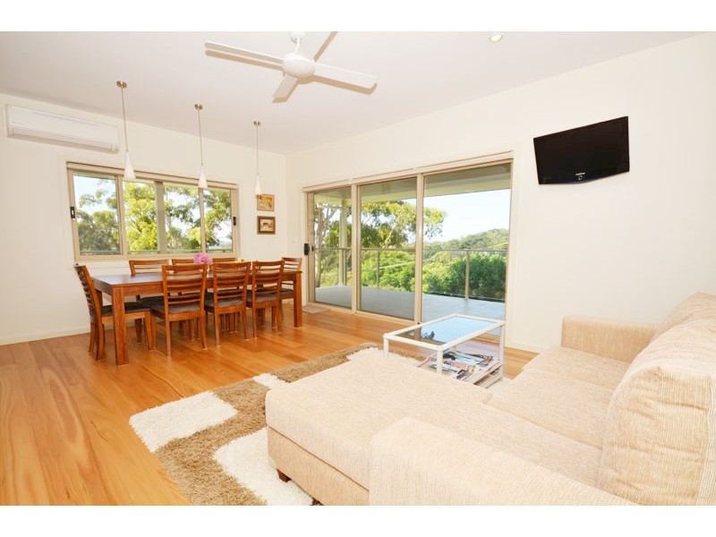 30 Laird Dr, Avoca Beach NSW 2251
