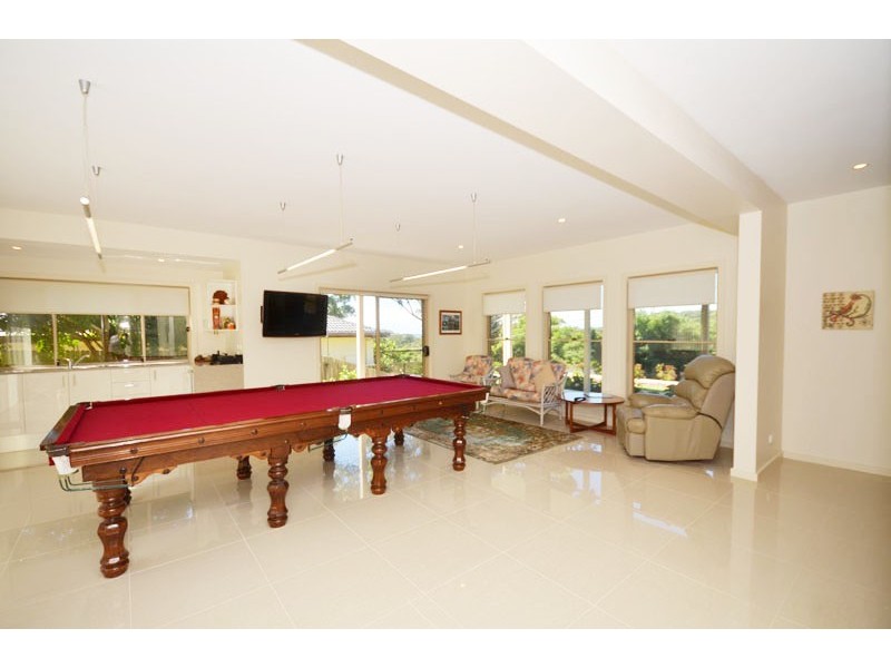 30 Laird Dr, Avoca Beach NSW 2251