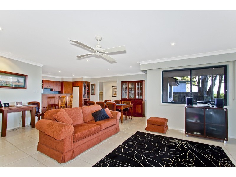 19 Fairscene Crescent, Avoca Beach NSW 2251