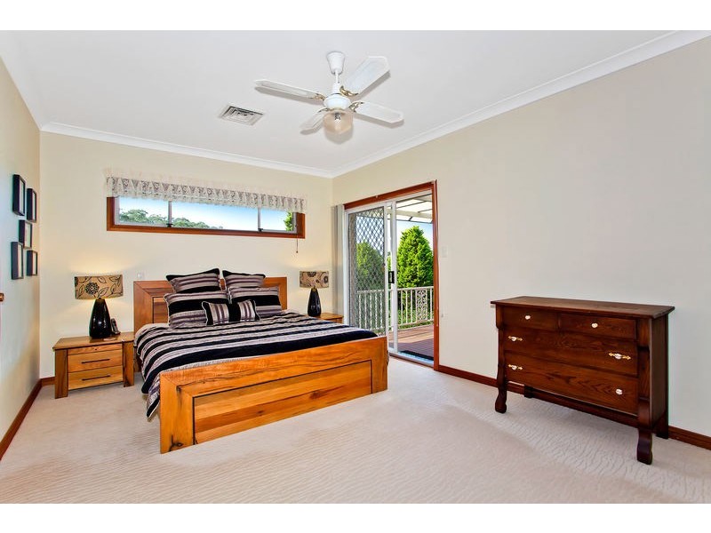 10 Pinaroo Rd, Wamberal NSW 2260
