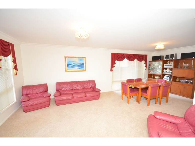 102a The Round Drive, Avoca Beach NSW 2251