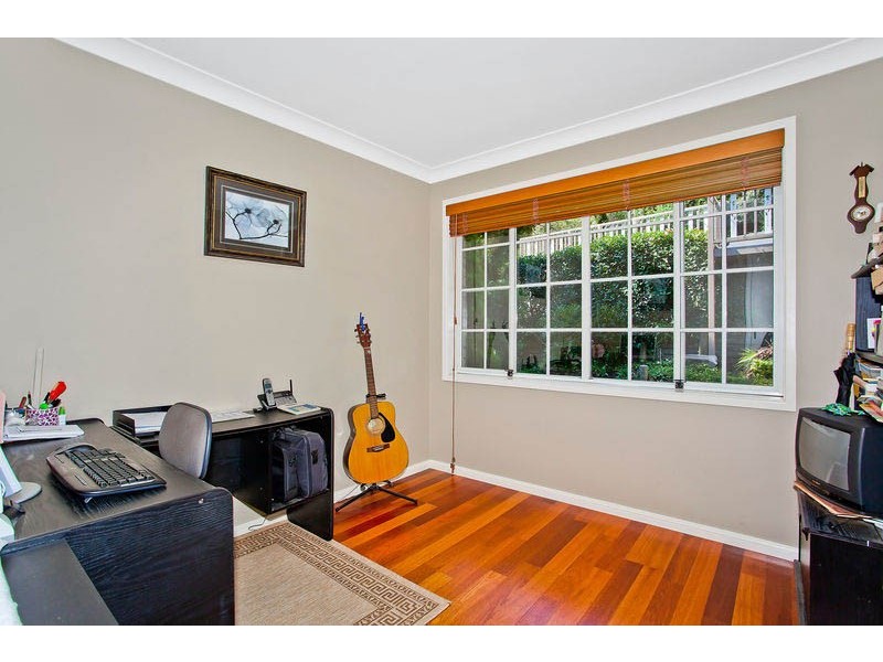 4 Cabbage Tree Ave, Avoca Beach NSW 2251