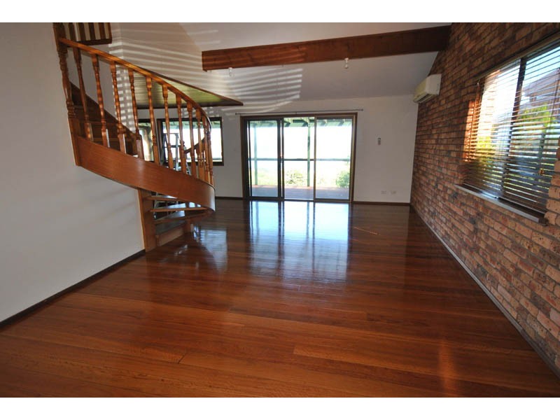 31 Vista Ave, Copacabana NSW 2251