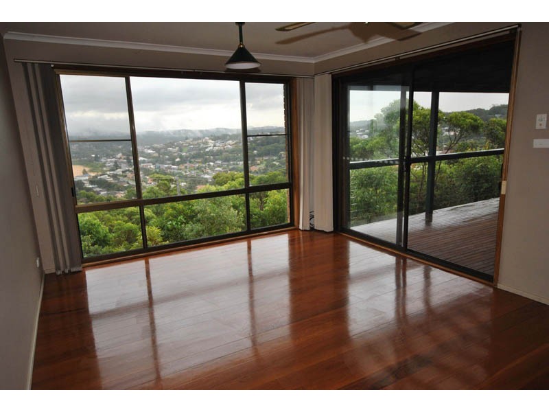31 Vista Ave, Copacabana NSW 2251