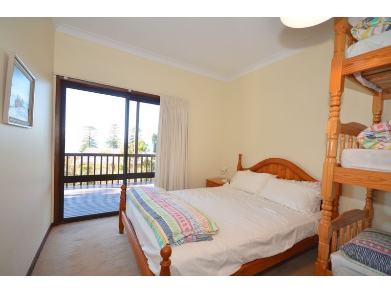 4 Austral Avenue, Avoca Beach NSW 2251