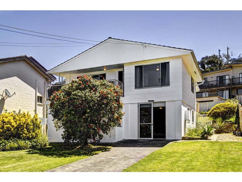 123 Del Rio Drive, Copacabana NSW 2251