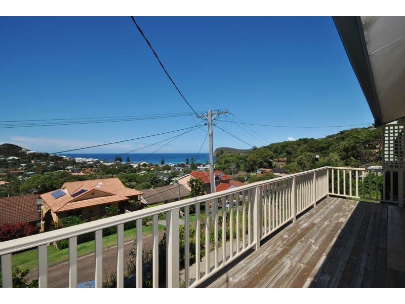 23 Fiesta Crescent, Copacabana NSW 2251