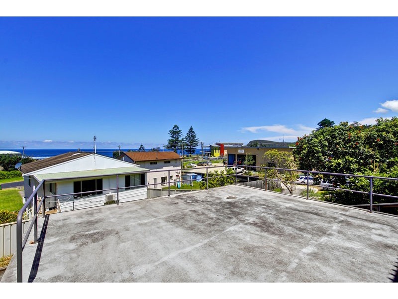 84 Copacabana Drive, Copacabana NSW 2251