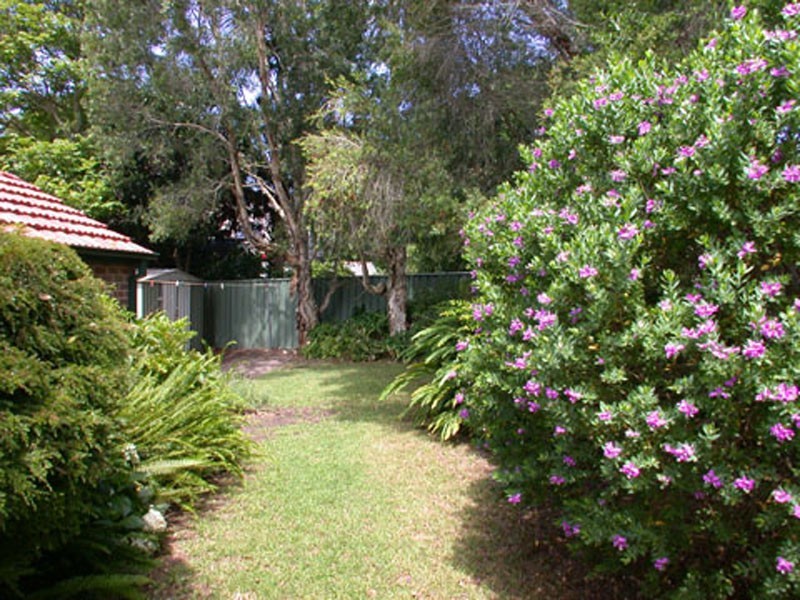 337 The Round Drive, Avoca Beach NSW 2251