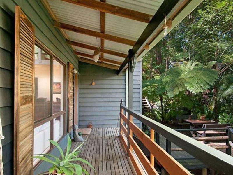 3 Surf Rider Avenue, North Avoca NSW 2260