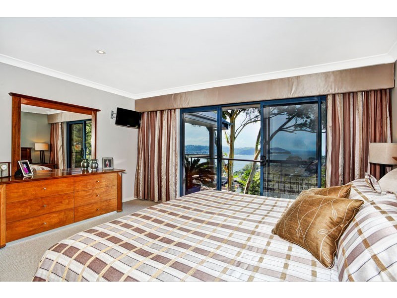 19 Fairscene Crescent, Avoca Beach NSW 2251