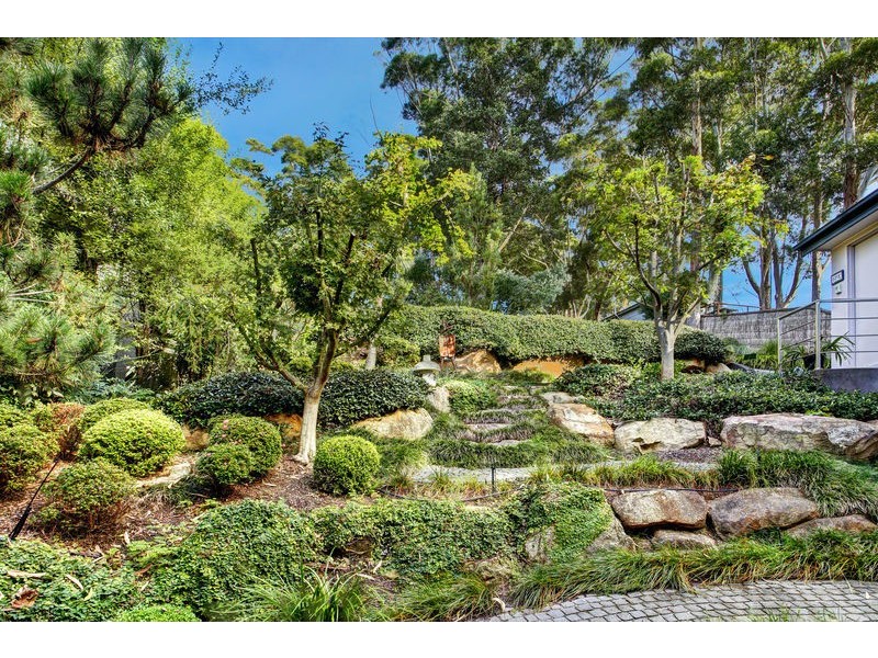 19 Fairscene Crescent, Avoca Beach NSW 2251