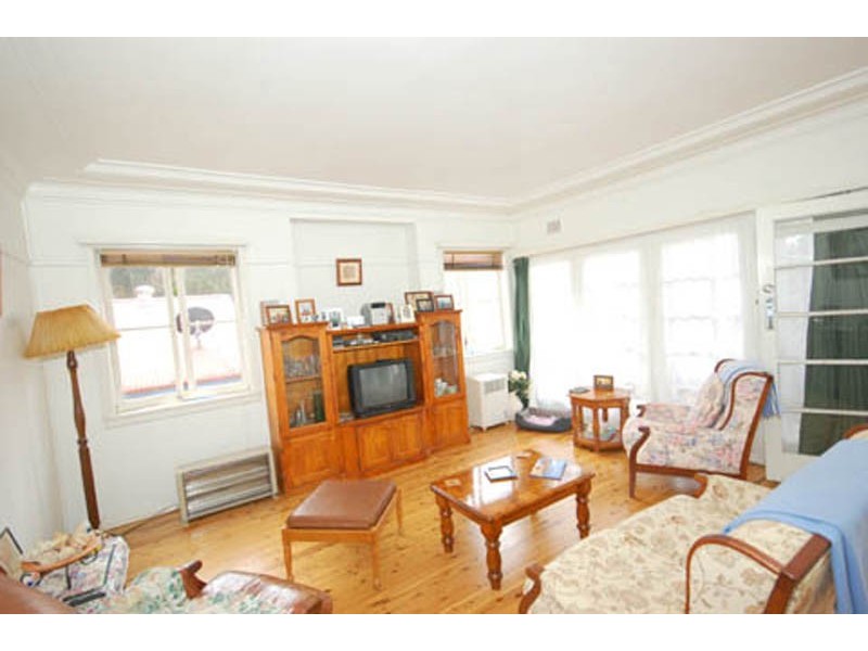 350 The Round Drive, Avoca Beach NSW 2251