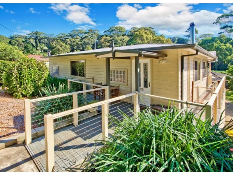 17 Reynolds Road, Avoca Beach NSW 2251