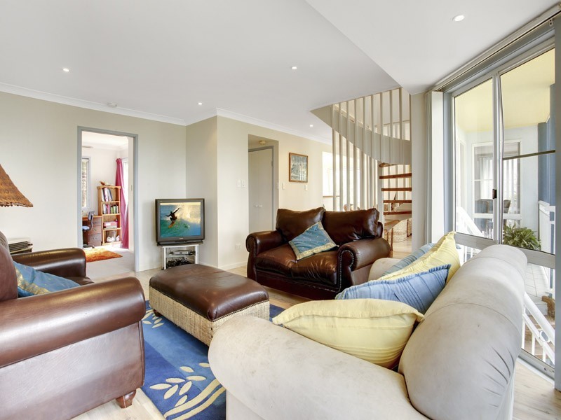 18 Warren Avenue, Avoca Beach NSW 2251