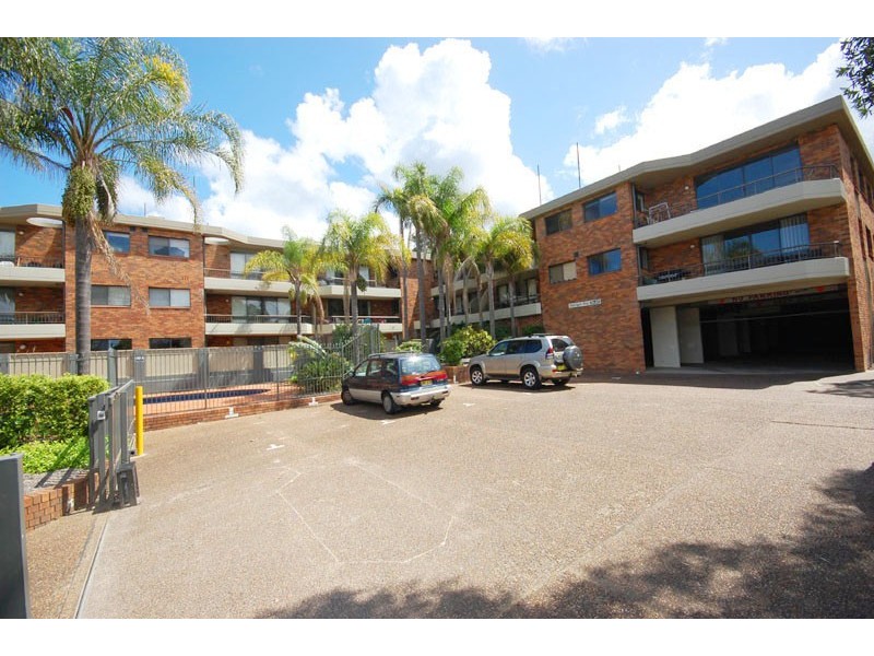 10/13 Campbell Crescent, Terrigal NSW 2260