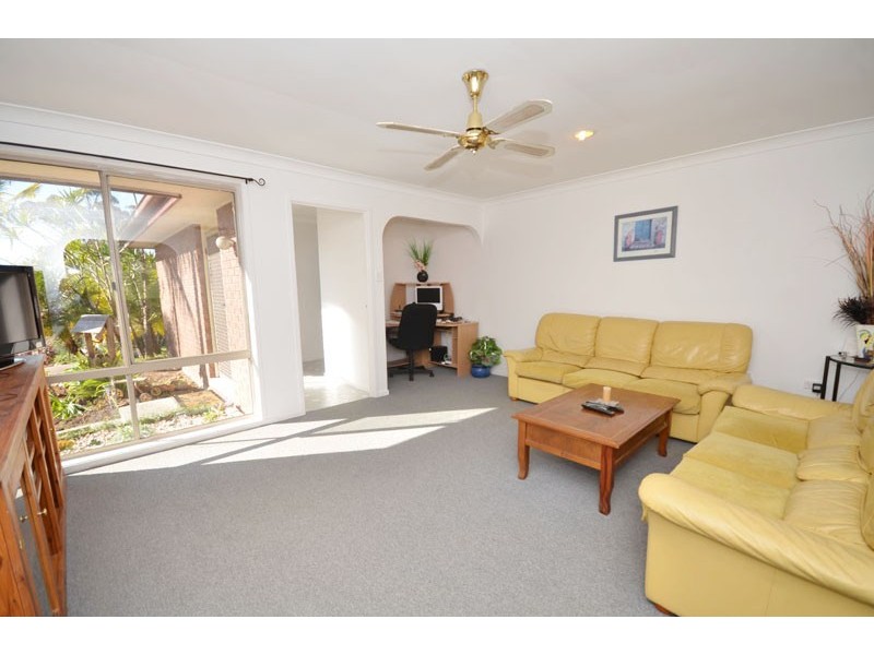 13 Cameron Cres, Kincumber NSW 2251