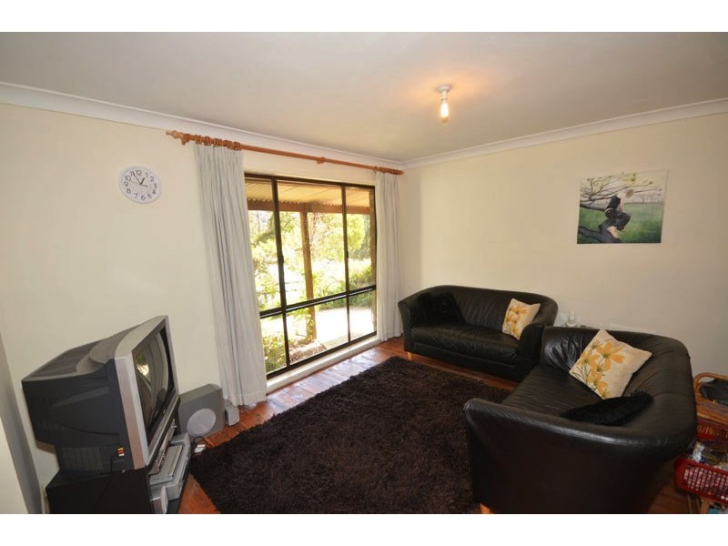 88 The Round Drive, Avoca Beach NSW 2251