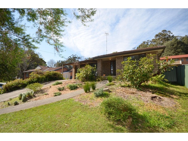 88 The Round Drive, Avoca Beach NSW 2251