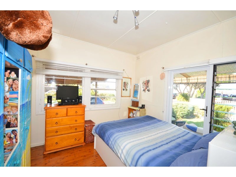 3/2 Ficus Avenue, Avoca Beach NSW 2251