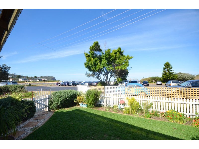 3/2 Ficus Avenue, Avoca Beach NSW 2251