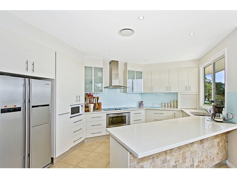 96 Cape Three Points Rd, Avoca Beach NSW 2251