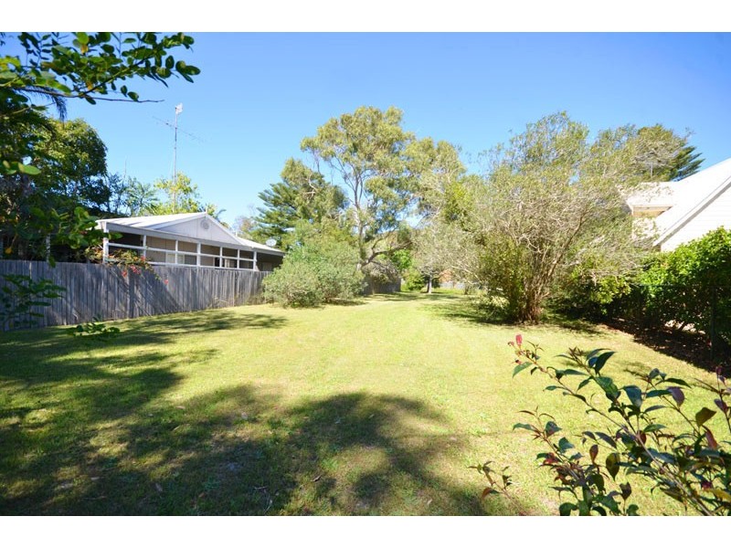 2 Three Points Ave, Macmasters Beach NSW 2251