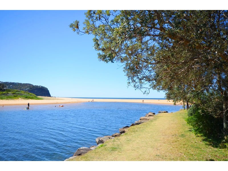 2 Three Points Ave, Macmasters Beach NSW 2251