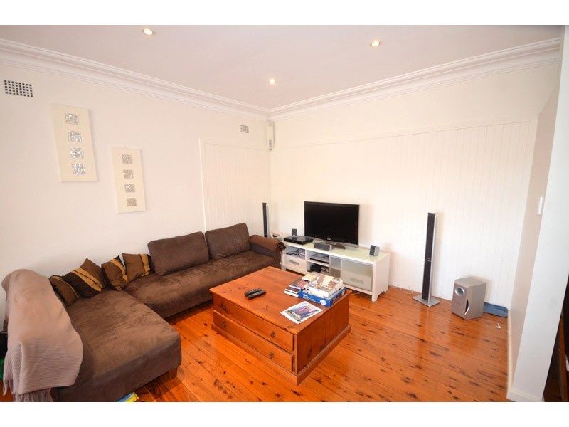 73 Hillside Road, Avoca Beach NSW 2251