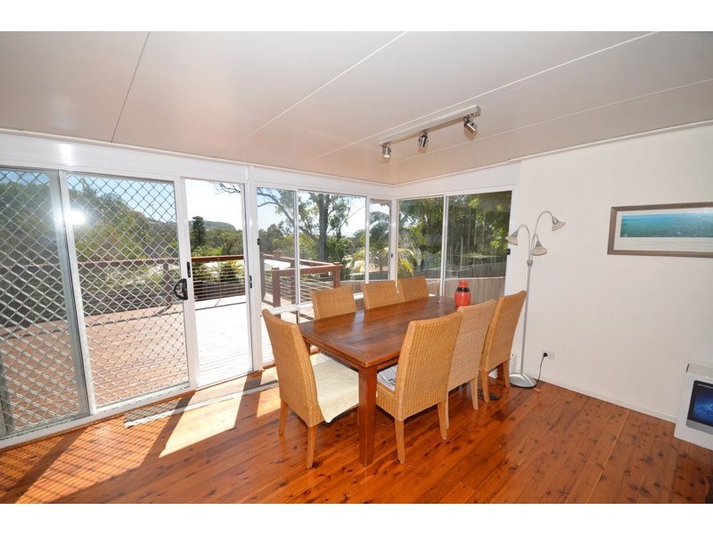73 Hillside Road, Avoca Beach NSW 2251