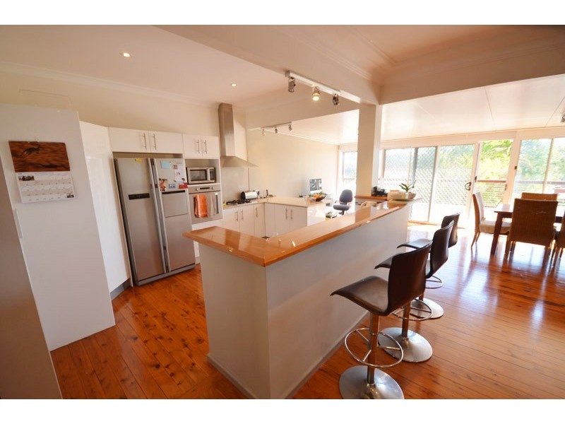 73 Hillside Road, Avoca Beach NSW 2251