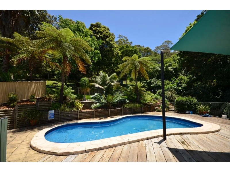 240 The Round Drive, Avoca Beach NSW 2251