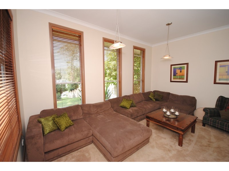 240 The Round Drive, Avoca Beach NSW 2251