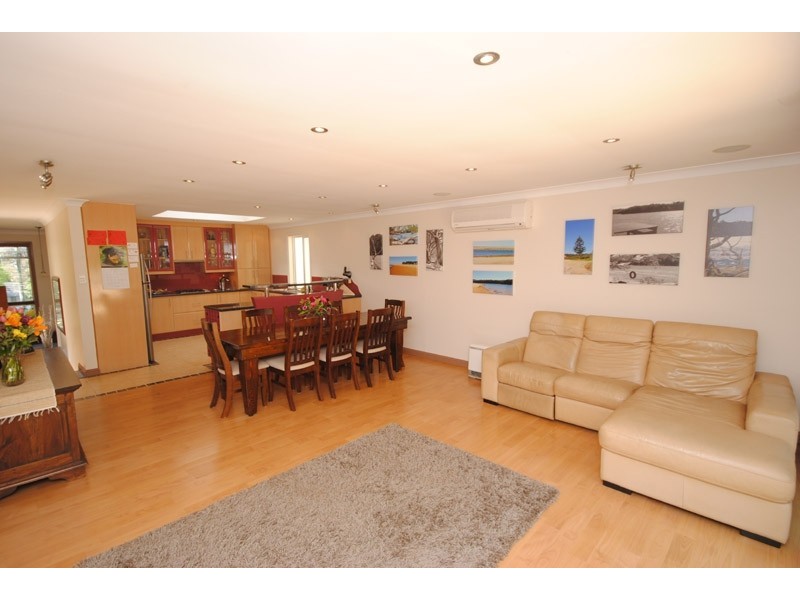 240 The Round Drive, Avoca Beach NSW 2251