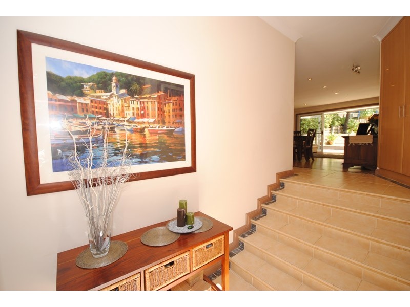 240 The Round Drive, Avoca Beach NSW 2251